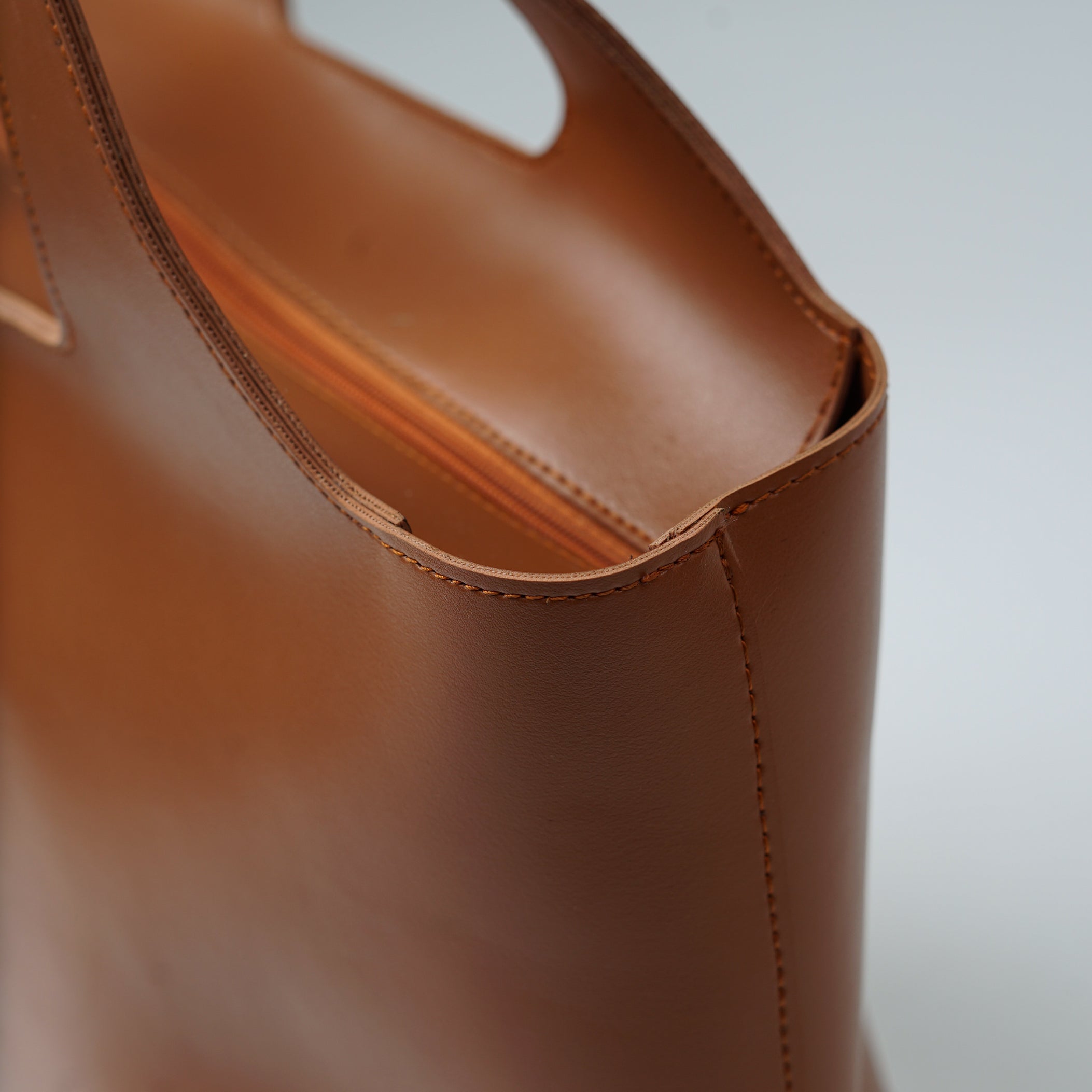 Signature Tote - Brown