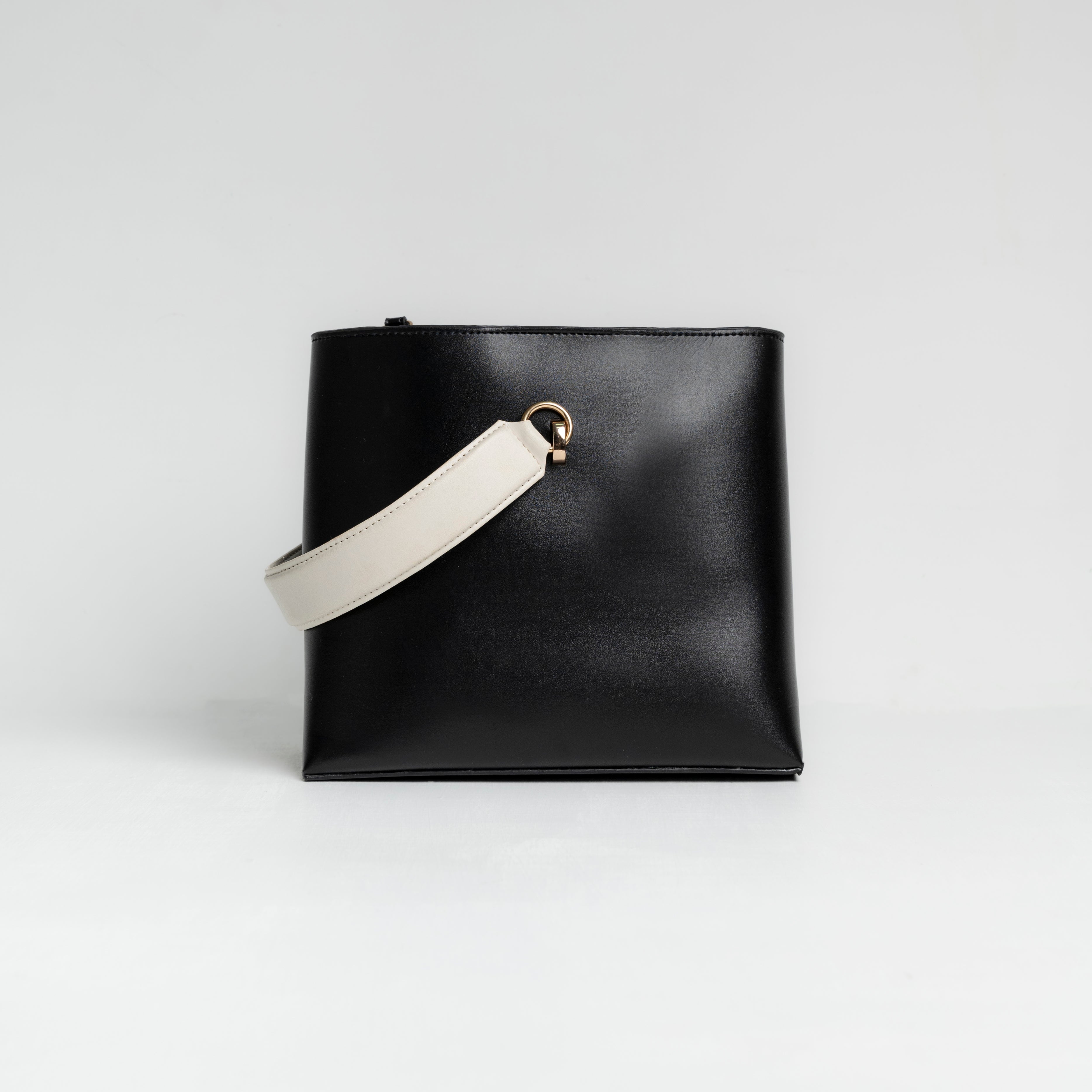 Bucket Bag- Black